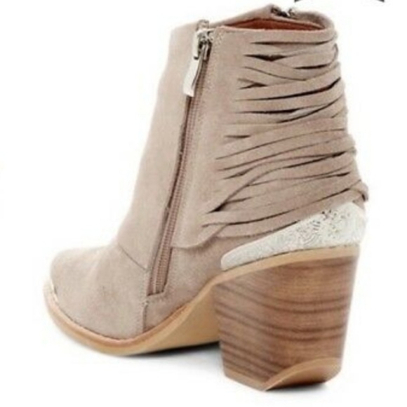 Catherine Malandrino Darach Bootie - Picture 2 of 8